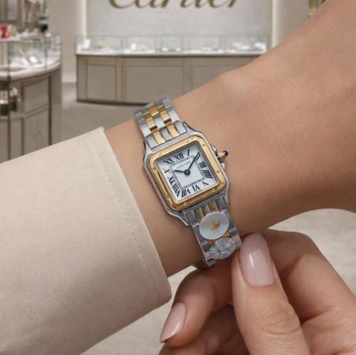 ساعة كارتير بانثر النسائية