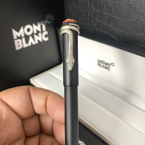 قلم مونت بلانك الثعبان مطفي