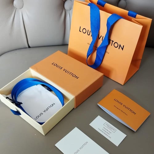 ميدالية مفتاح سيارة لويس فيتون