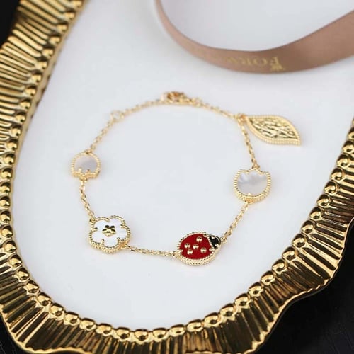 اسوارة فان كليف ذهبي