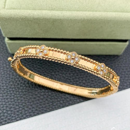 اسوارة بانقل فان كليف بيرلي