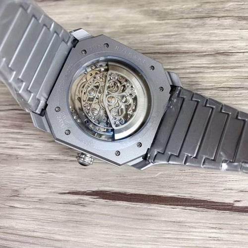 ساعة بولغاري أوكتو فينيسيمو