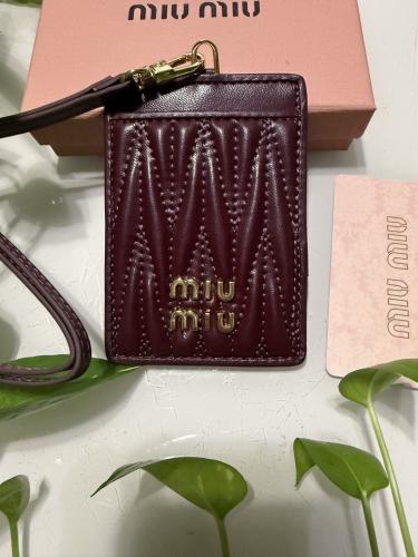 تعليقة بطايق ميو ميو هاي كواليتي