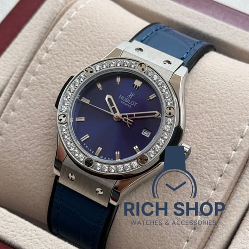 ساعة هوبلت جلد كحلي النسائية