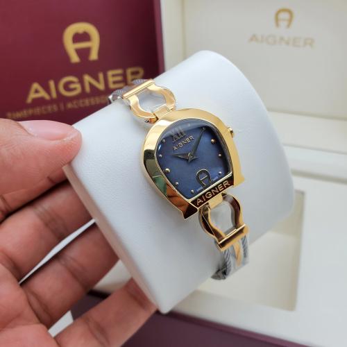 ساعة اقنر نسائي