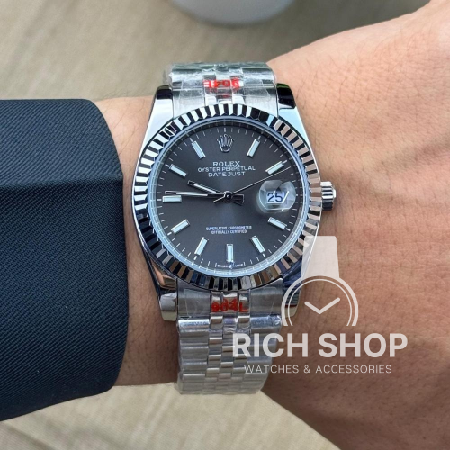 ساعة رولكس ديت جست وسط