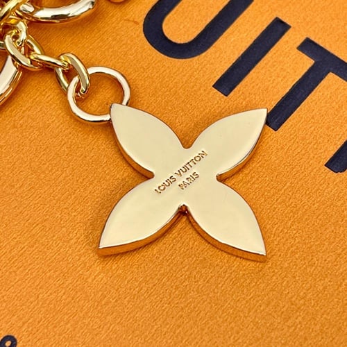 ميدالية لويس فيتون النسائية