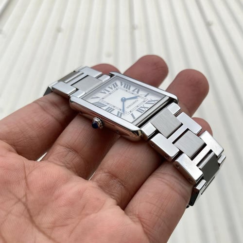 ساعة كارتير تانك الكلاسيكية