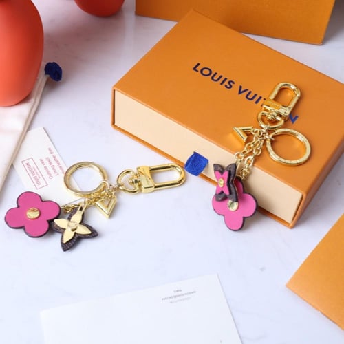 ميدالية لويس فيتون النسائية