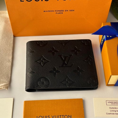 محفظة لويس فيتون