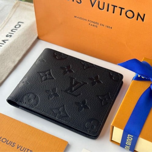 محفظة لويس فيتون