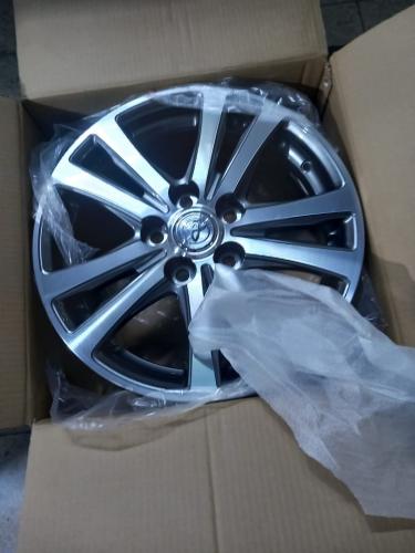 Camry rim model 2015 size 16