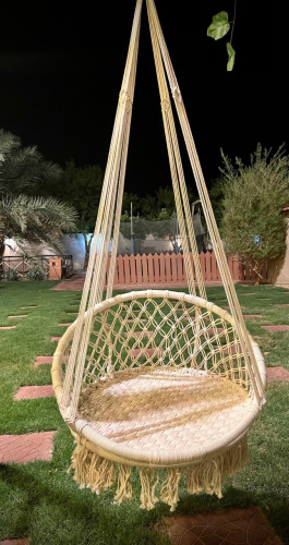 أرجوحة حجم كبير (60 سم) لون بيج مصنوعه يدوياً