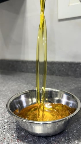 سمن بقر محرق فيه ( زبده المراعي )