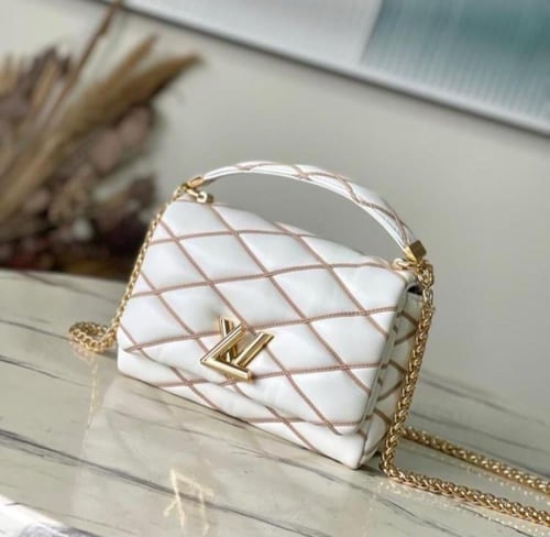 شنطة نسائية لويس فيتون LV