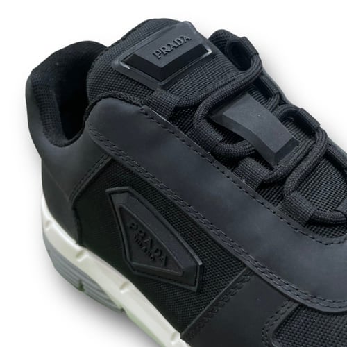 Prada حذاء رياضي - رجالي