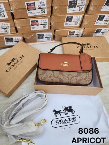 شنطة نسائية كوتش COACH