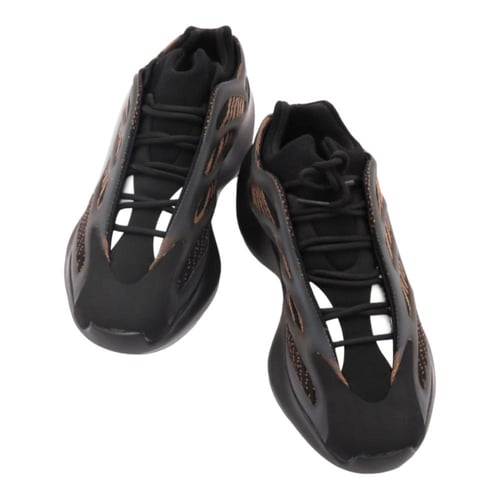 ايزي 700 نسائي