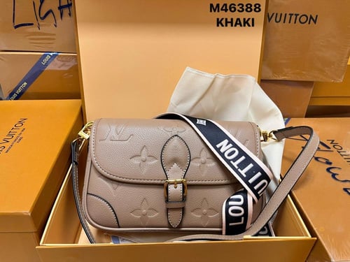 شنطة نسائية لويس فيتون LV
