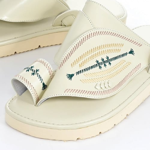 حذاء شرقي مطرز فاخر رجالي