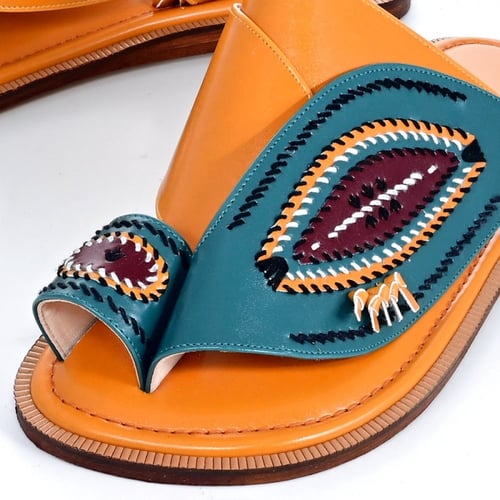 حذاء شرقي مطرز فاخر رجالي