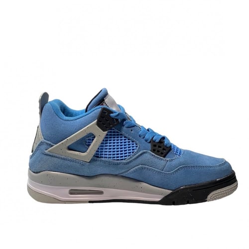 Air Jordan 4 Retro sneakers