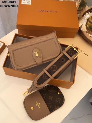شنطة نسائية لويس فيتون LV