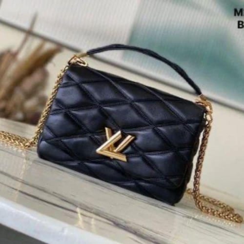 شنطة نسائية لويس فيتون LV