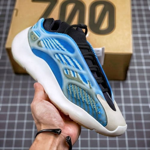 ايزي 700 رجالي - نسائي