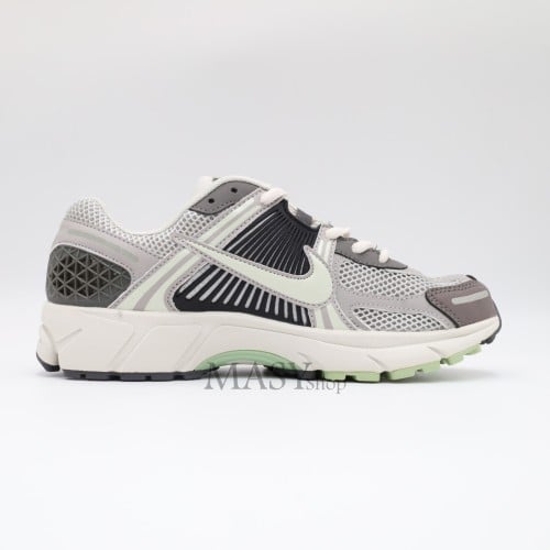 Nike Zoom - Vomero "Grey"