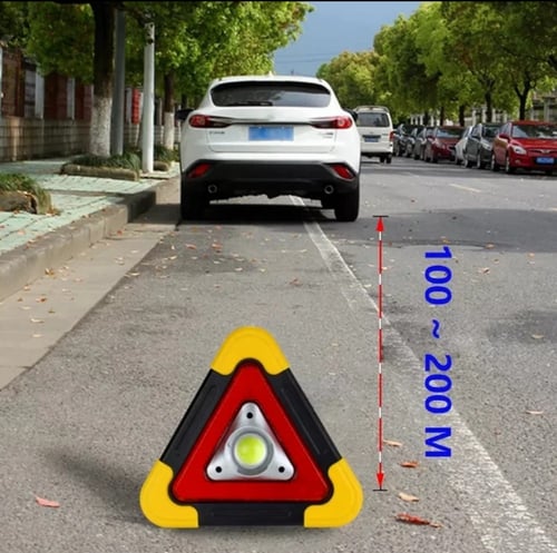 مثلث تنبيه السيارات