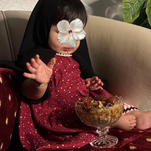 مخور أحمر+ طرحه