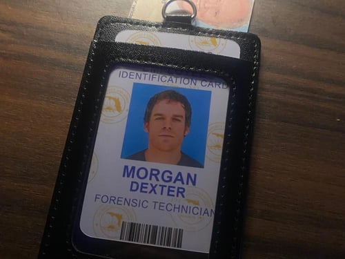 علاقة بلاستك للبطايق