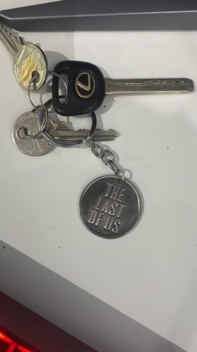 قلادة / ميدالية مفاتيح ذا لاست اوف اس | the last o...