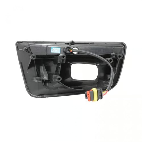 طقم كشاف صدام تويوتا هايلكس 2022 - 2023 ( فاصل + ض...