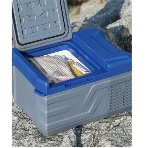 ثلاجه سياره 9 لتر من زينه كار تبريد وتجميد مع تحكم...