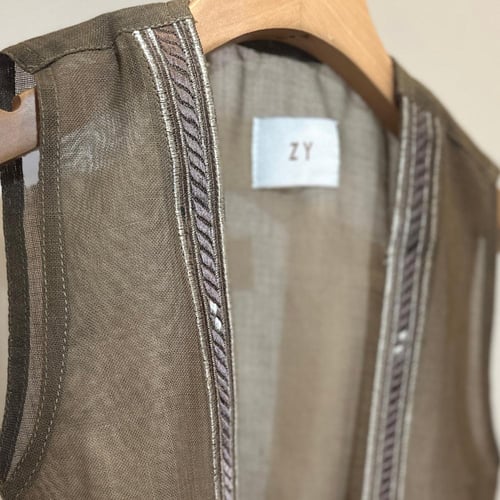 سديري باللون الزيتي