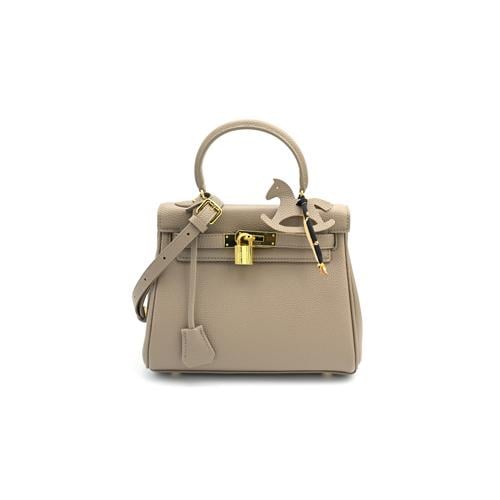 شنطة جلدية أنيقة