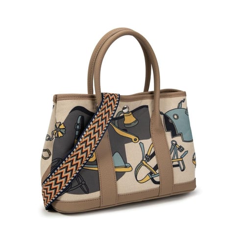 شنطة جلدية أنيقة