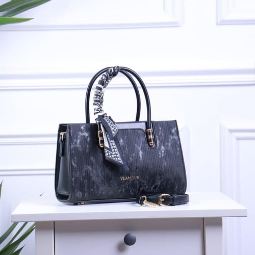 شنطة جلدية أنيقة