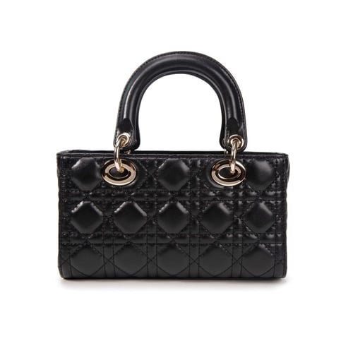 شنطة جلدية أنيقة