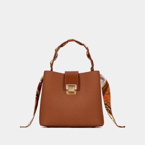 شنطة جلدية أنيقة