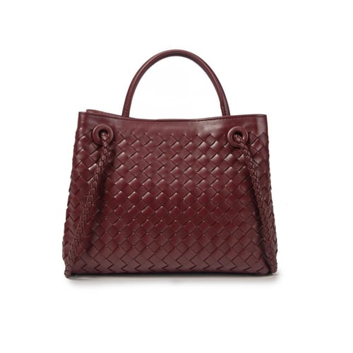 شنطة جلدية أنيقة