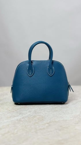 شنطة جلدية أنيقة