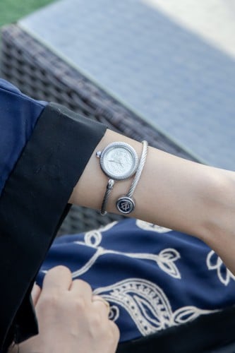 ساعة نسائية ستيل باللون الفضي