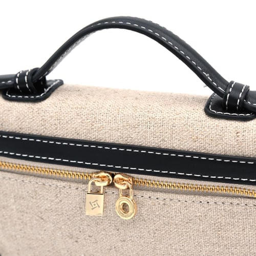 شنطة جلدية أنيقة