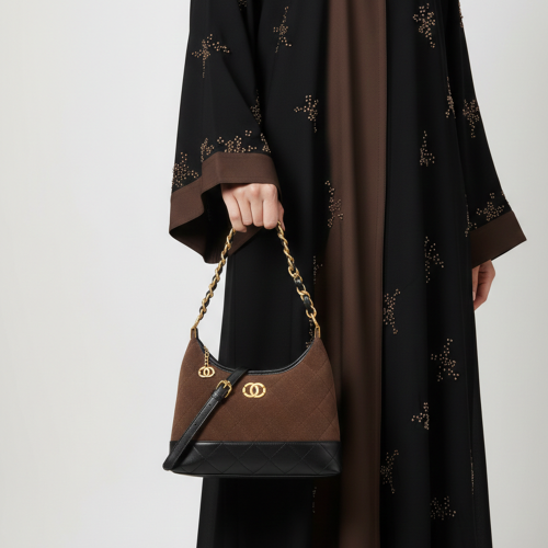 شنطة يد نسائية بسلسلة - بني وأسود