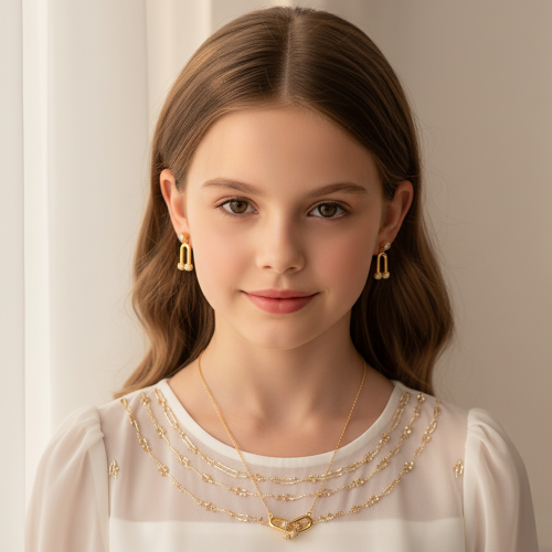 طقم أطفال بتصميم ناعم باللون الفضي