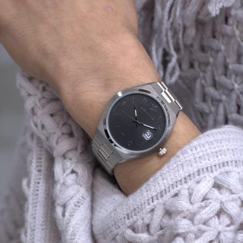 ساعة رجاليةبسير ستيل بلون الفضي