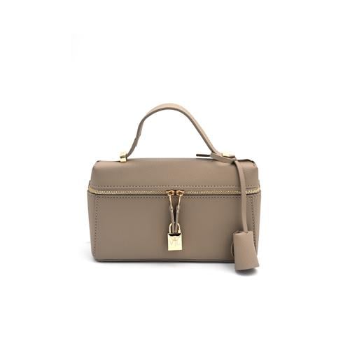 شنطة جلدية أنيقة